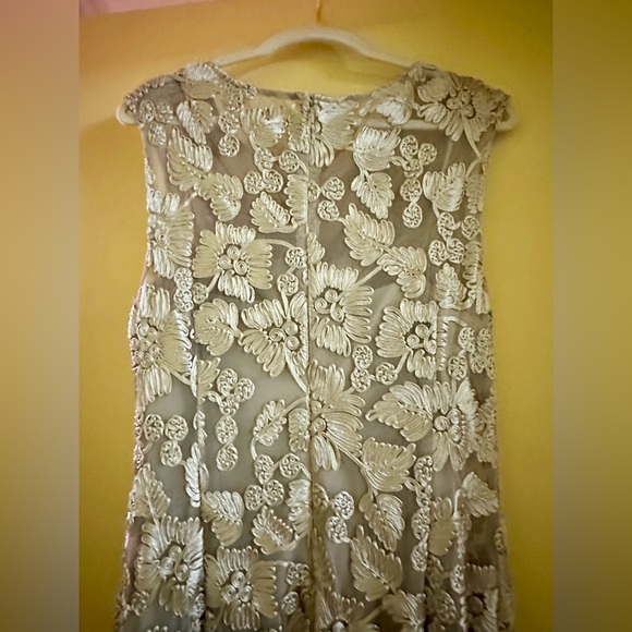 Alex Evenings Form Evening Dress - Picture 9 of 15